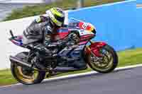 donington-no-limits-trackday;donington-park-photographs;donington-trackday-photographs;no-limits-trackdays;peter-wileman-photography;trackday-digital-images;trackday-photos
